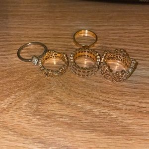 Set of rings